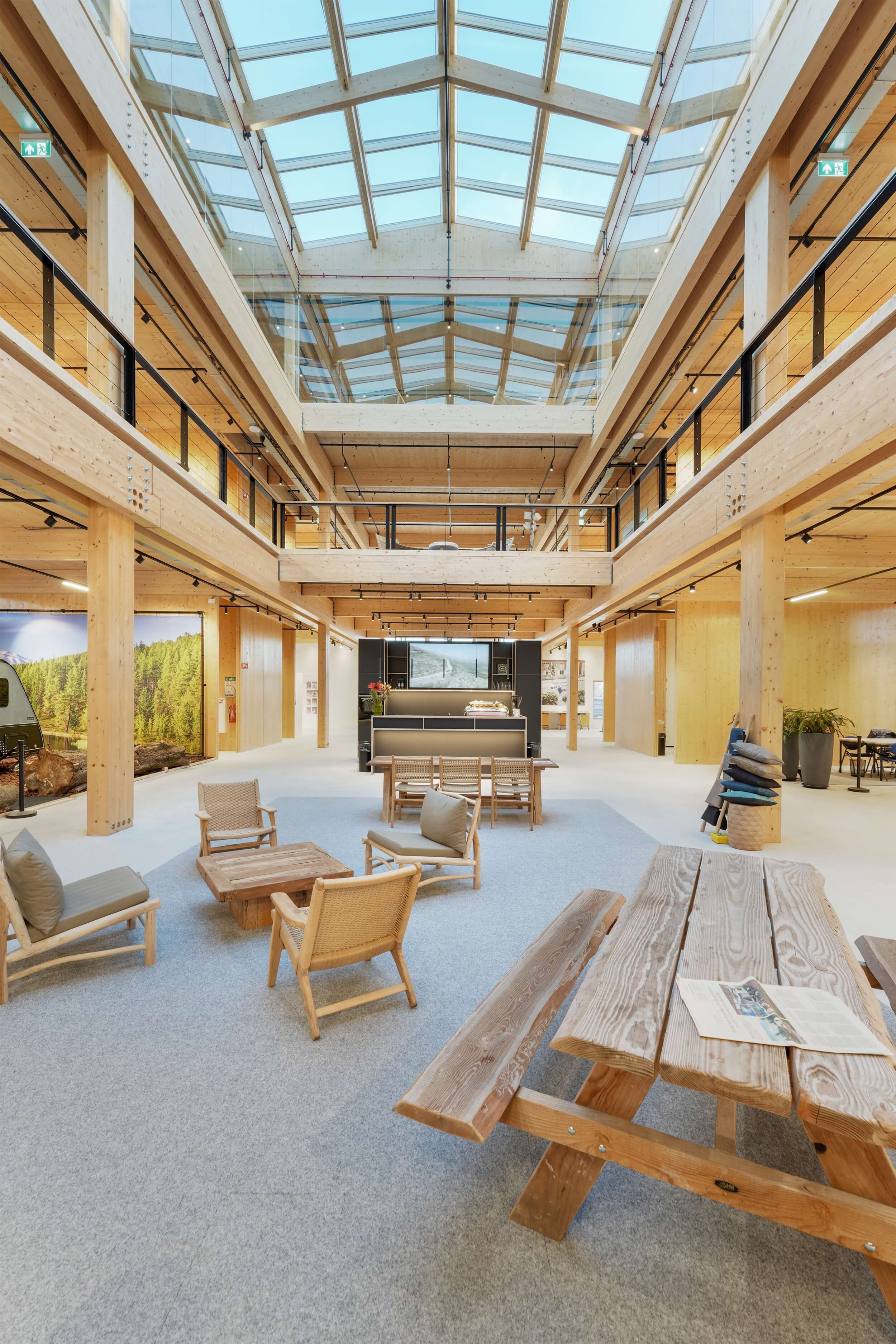Bedrijfsverlichting-Robert-Koelewijn-Fotografie-Project-Kip-Store-4