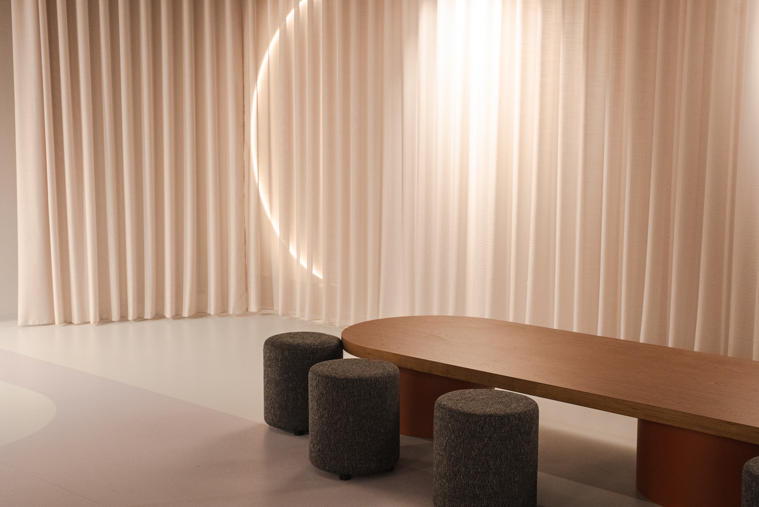 ENTR Onn lighting 2