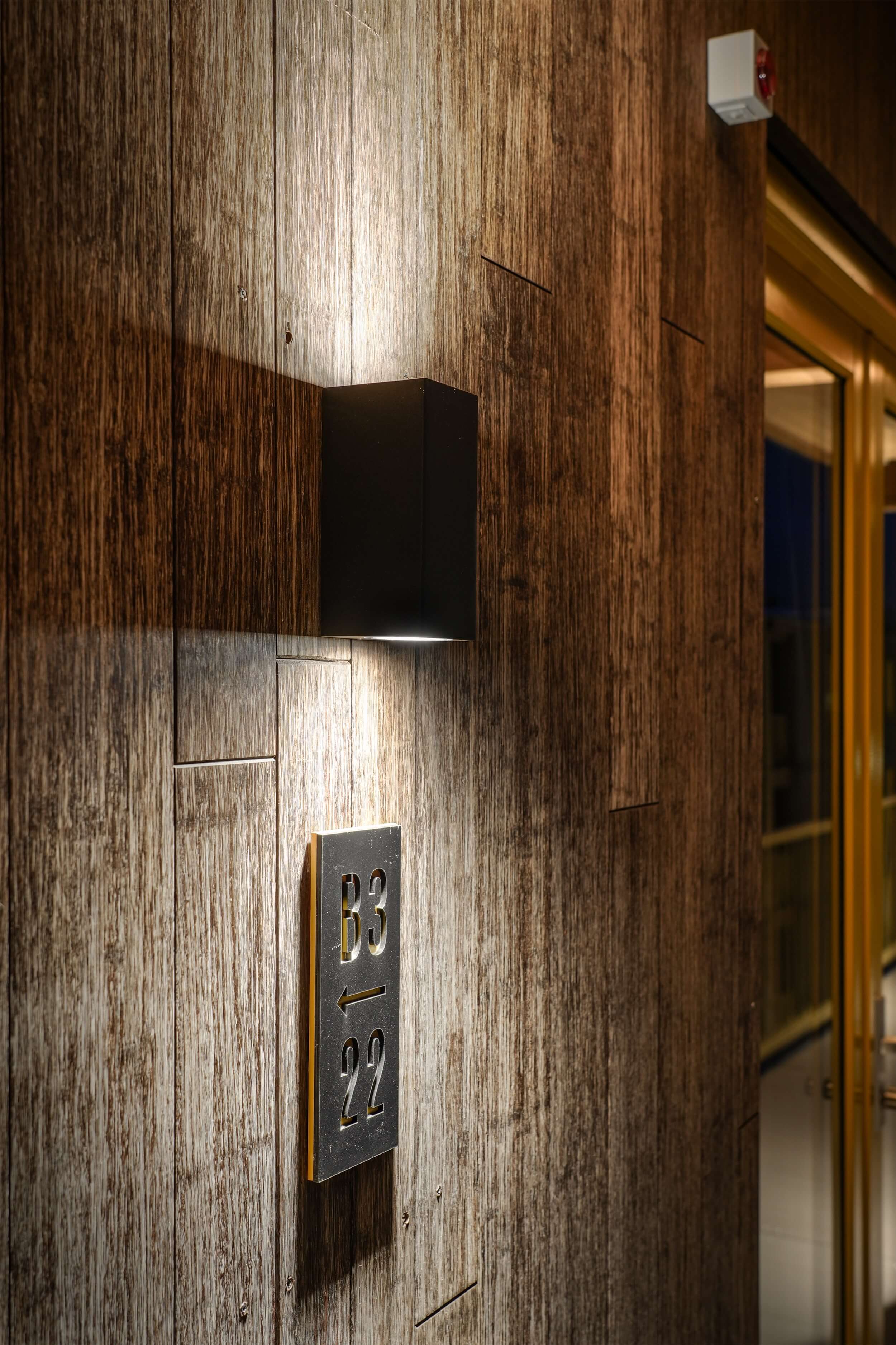 Houten-Hotel-Bedrijfsverlichting-Robert-Koelewijn-Fotografie-10