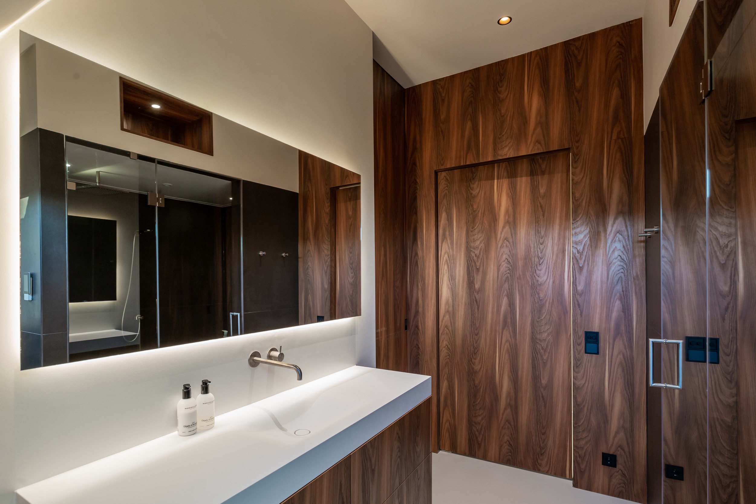 ONN Lighting villa alpha 13