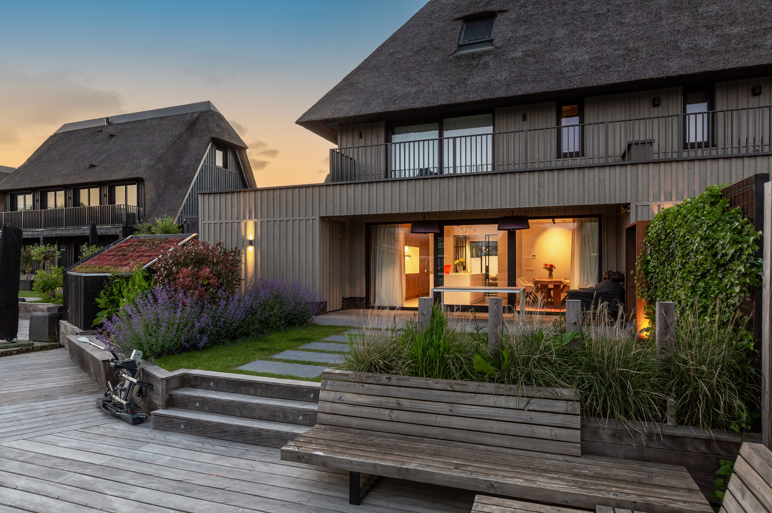 ONN Lighting villa alpha 2