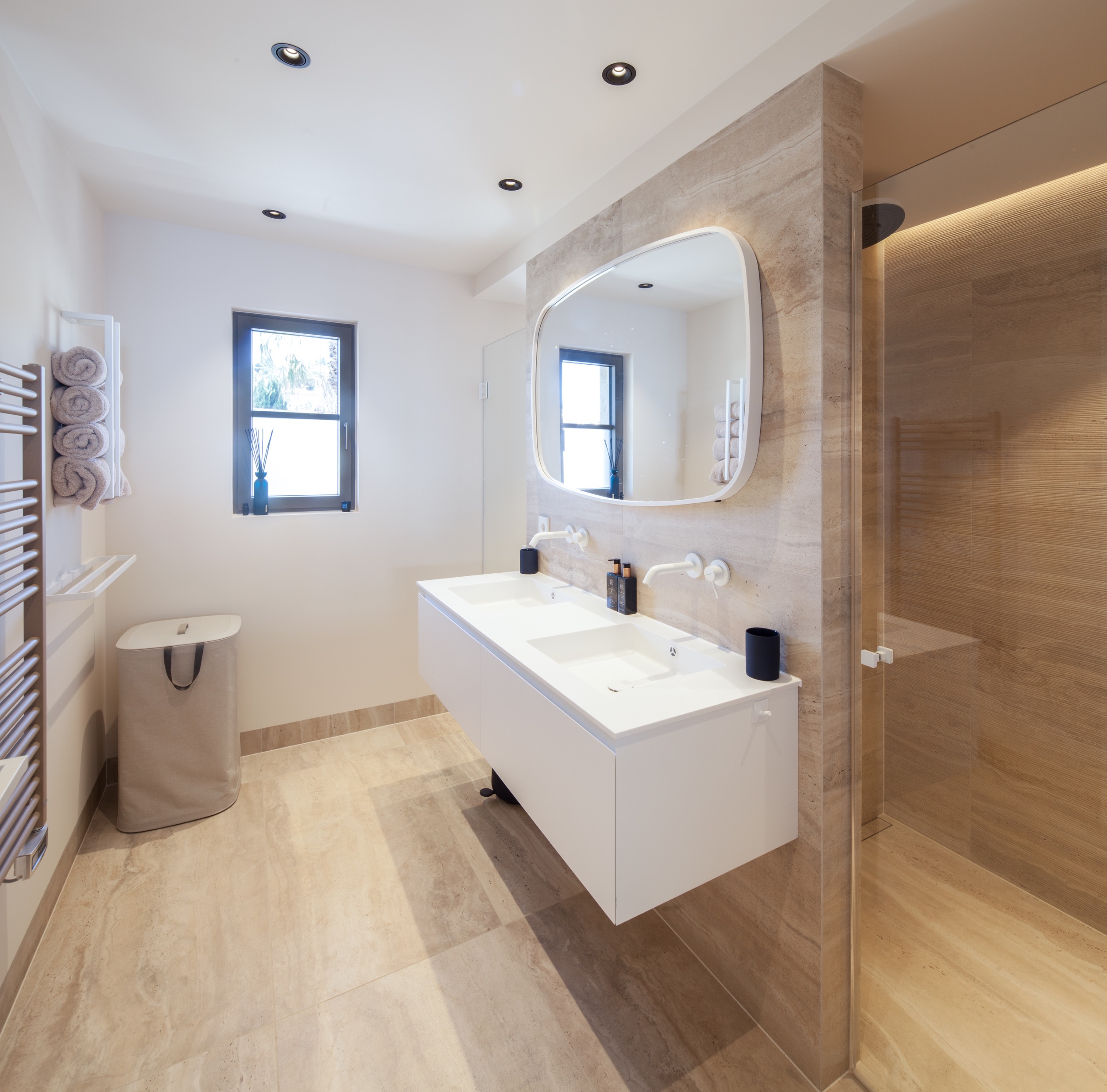 Vila Soleil Onn Lighting 5